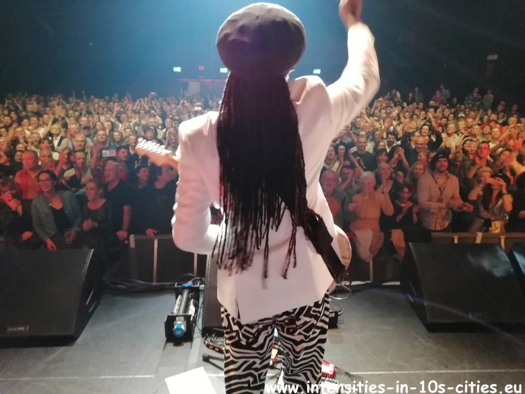 Nile_Rodgers_Rockhal_06dec2018_0325.jpg, déc. 2018 Nile_Rodgers_Rockhal_06dec2018_0325.jpg